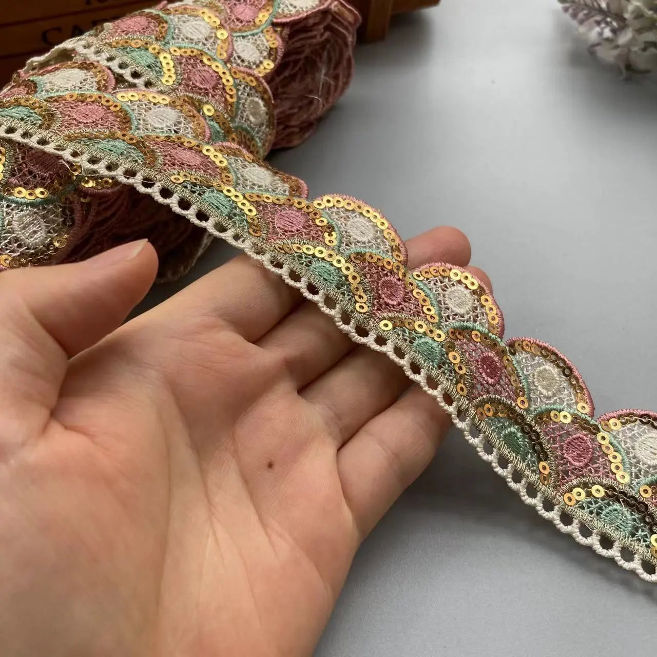 1 Yards Gold Thread Lace Water Soluble Embroidery Garment Accessories Color Sequins Embroidered Barcode Hand-Woven Ribbon